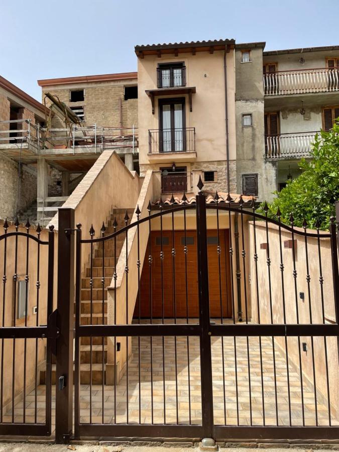 La Vie En Rose Bed & Breakfast Fondi Luaran gambar