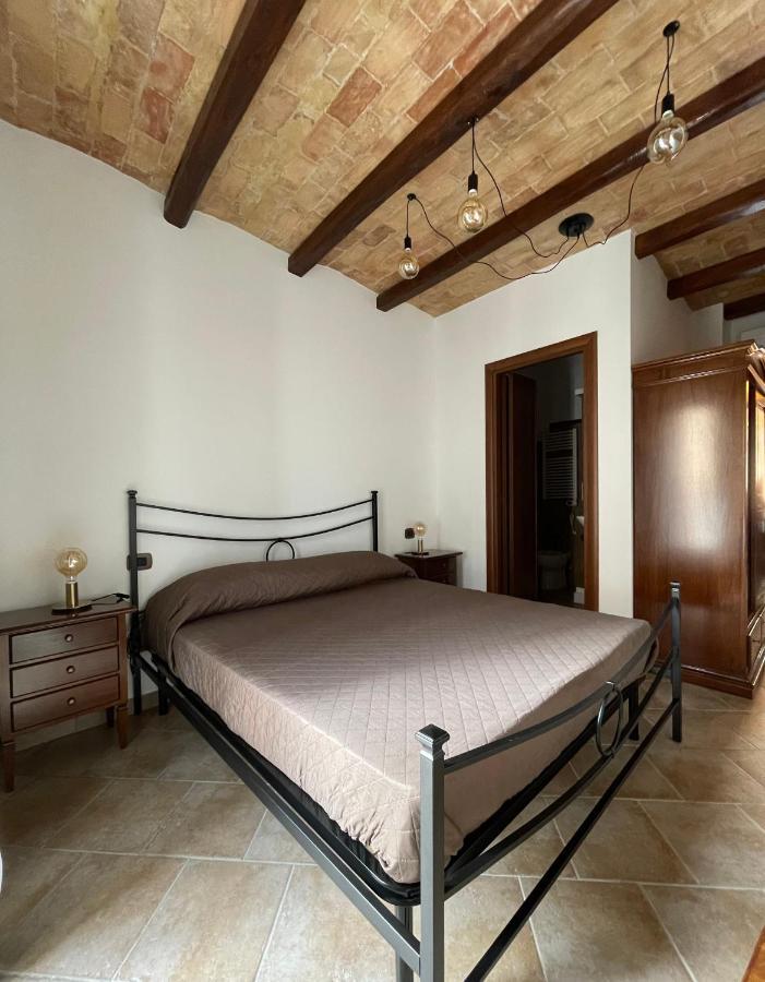 La Vie En Rose Bed & Breakfast Fondi Luaran gambar
