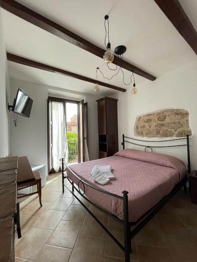 La Vie En Rose Bed & Breakfast Fondi Luaran gambar